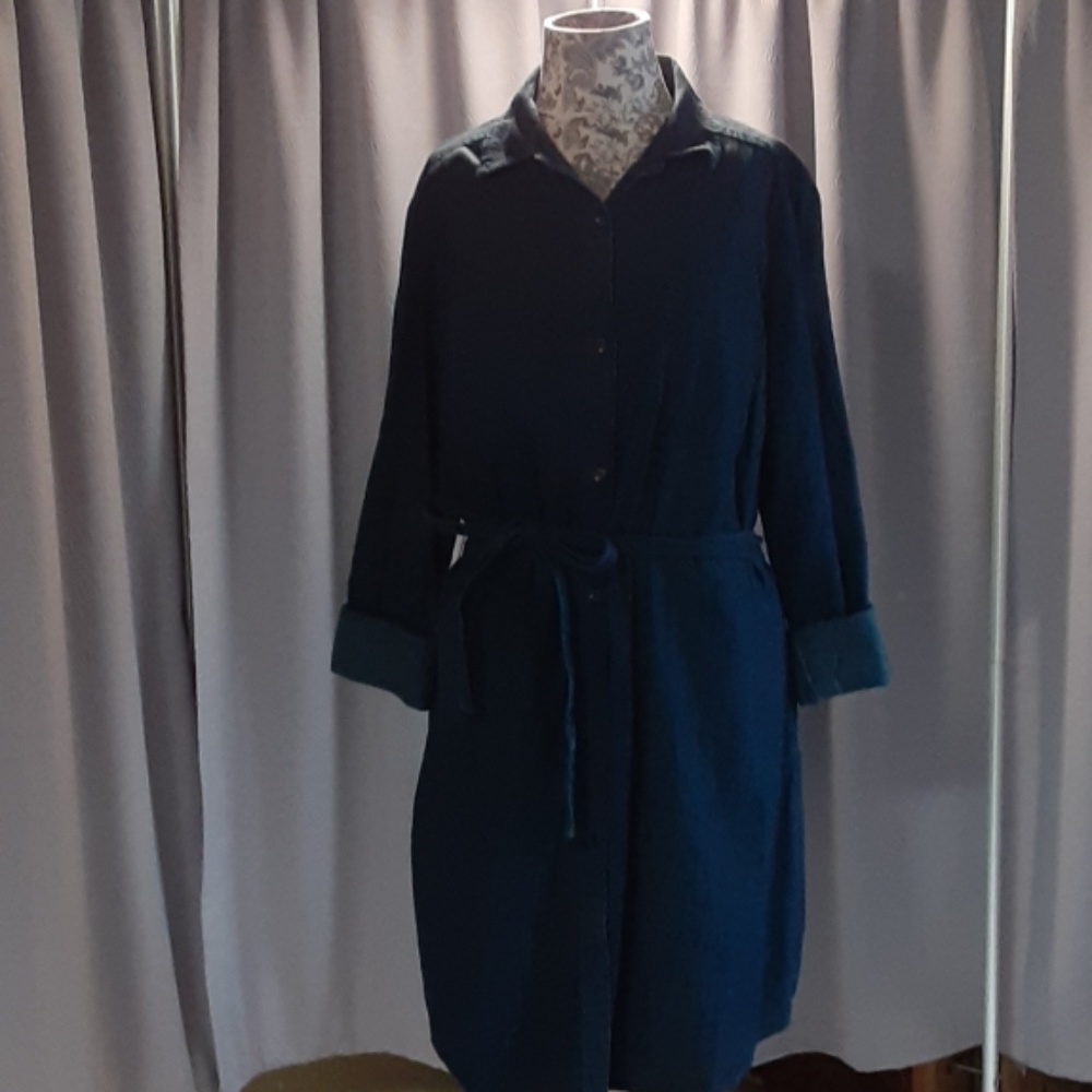 XL Dark blue long sleeve belted button down